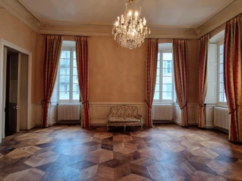 Appartement à  Chambéry (73000), 6 pièces